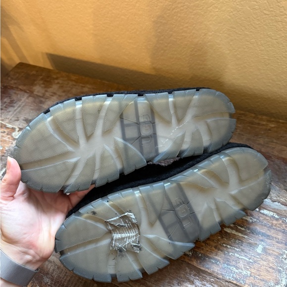 Ugg Fluffita Flatform Slides - Picture 4 of 5